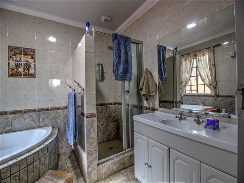 4 Bedroom Property for Sale in Bredell Gauteng
