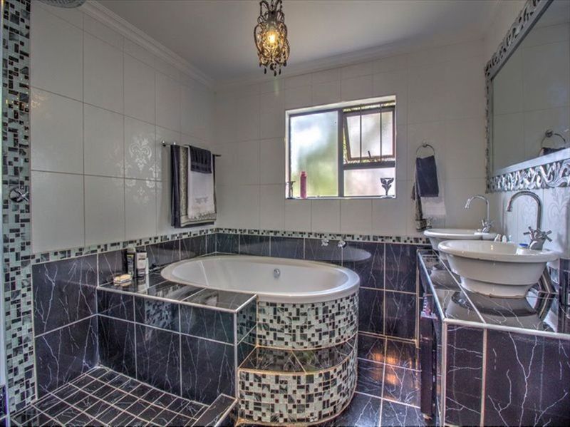 4 Bedroom Property for Sale in Bredell Gauteng