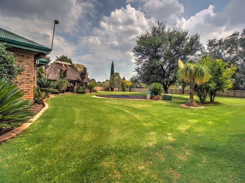 4 Bedroom Property for Sale in Bredell Gauteng