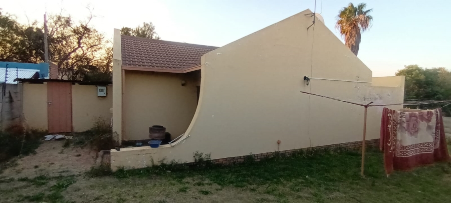 2 Bedroom Property for Sale in Elandspoort Gauteng