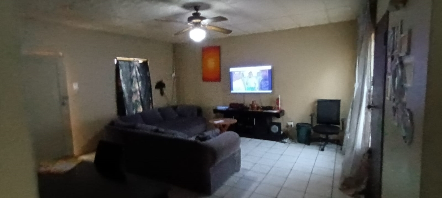 2 Bedroom Property for Sale in Elandspoort Gauteng