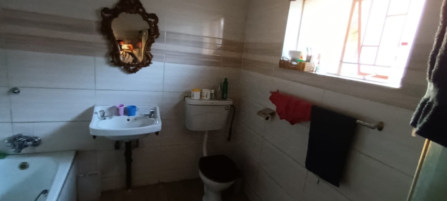 2 Bedroom Property for Sale in Elandspoort Gauteng