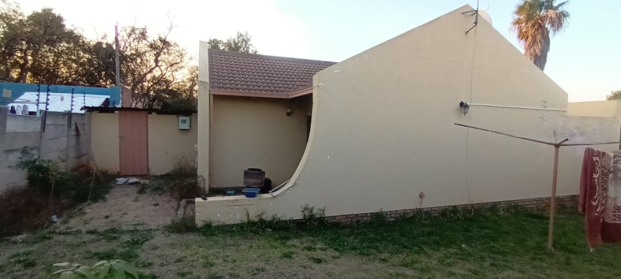 2 Bedroom Property for Sale in Elandspoort Gauteng
