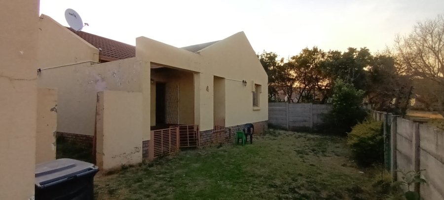 2 Bedroom Property for Sale in Elandspoort Gauteng
