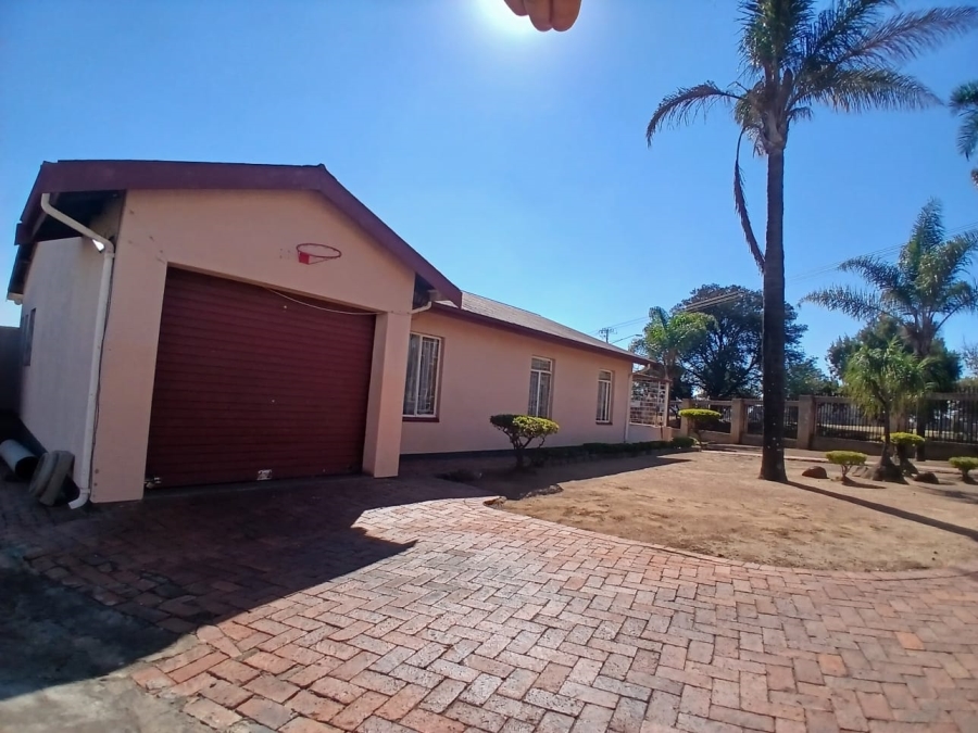 3 Bedroom Property for Sale in Kwaggasrand Gauteng
