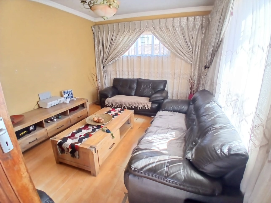 3 Bedroom Property for Sale in Kwaggasrand Gauteng