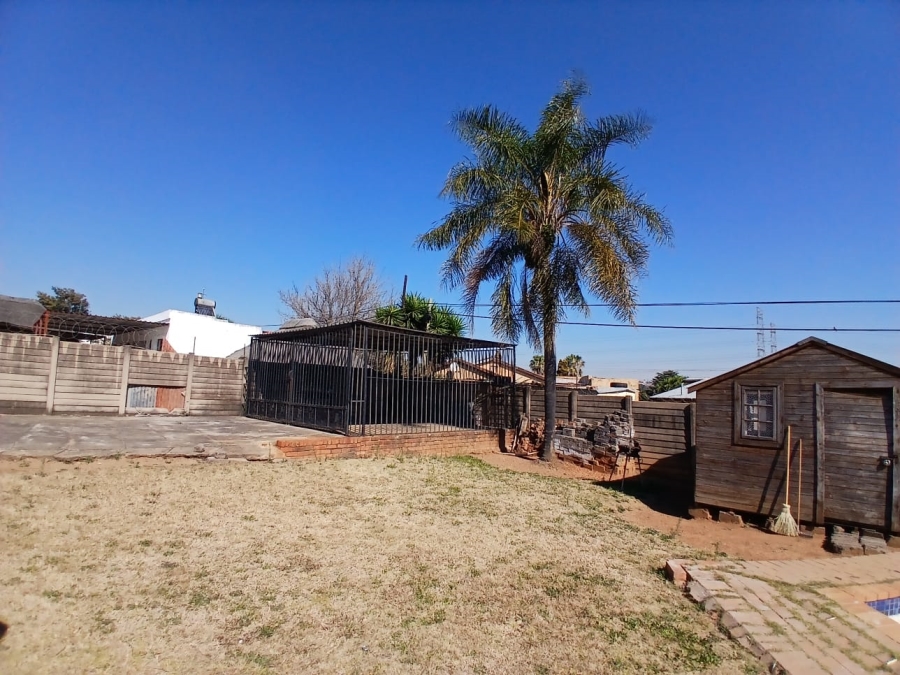 3 Bedroom Property for Sale in Kwaggasrand Gauteng