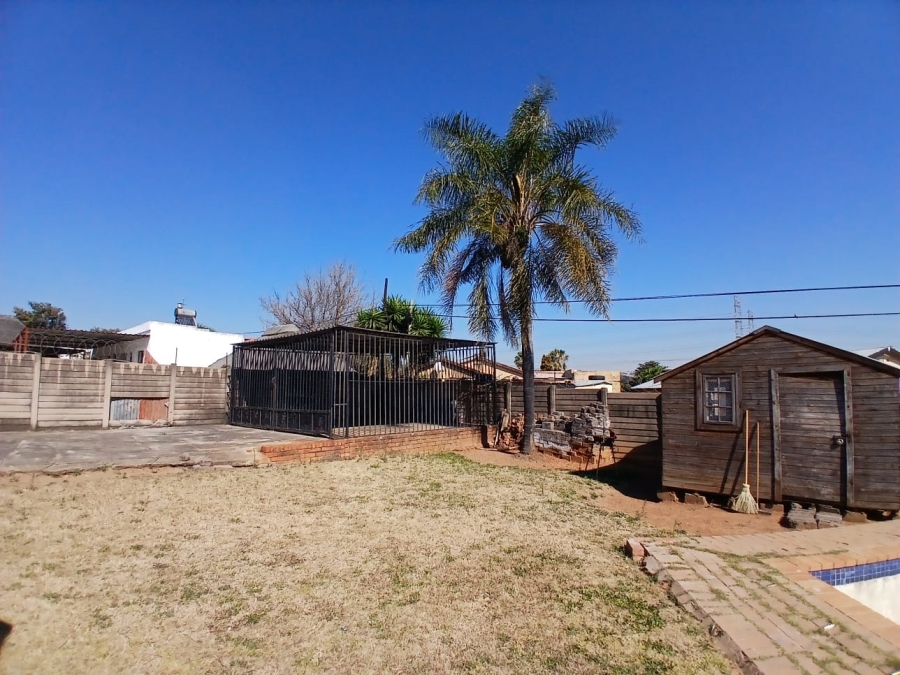 3 Bedroom Property for Sale in Kwaggasrand Gauteng