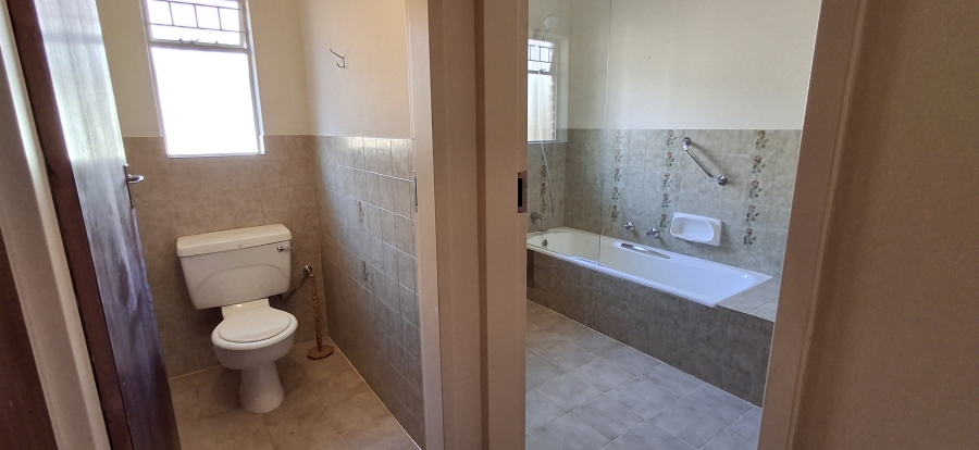 5 Bedroom Property for Sale in Florauna Gauteng
