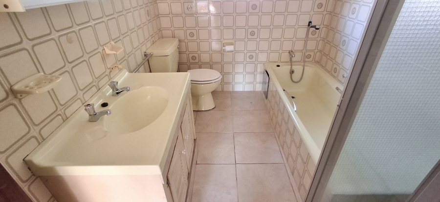 5 Bedroom Property for Sale in Florauna Gauteng