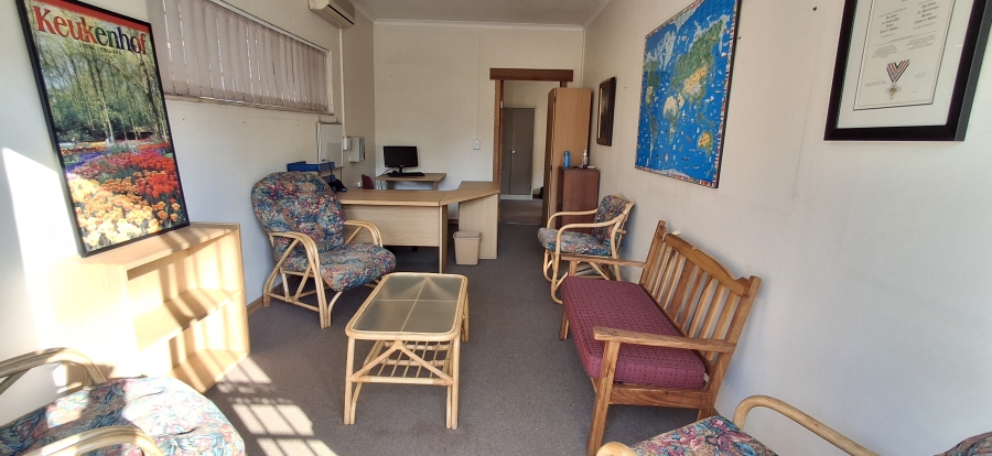 5 Bedroom Property for Sale in Florauna Gauteng