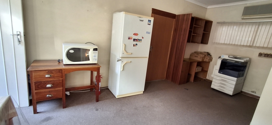 5 Bedroom Property for Sale in Florauna Gauteng