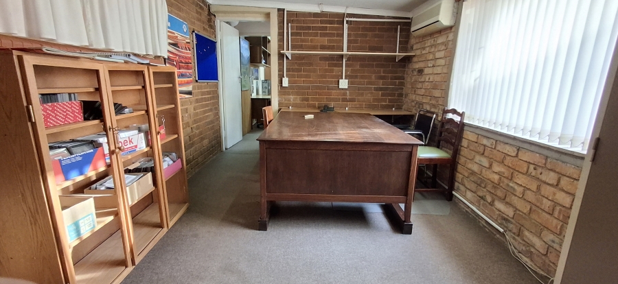 5 Bedroom Property for Sale in Florauna Gauteng