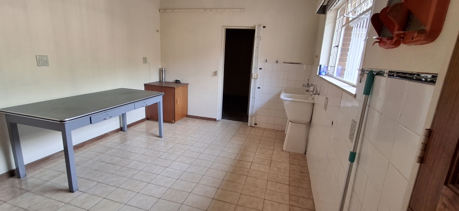 5 Bedroom Property for Sale in Florauna Gauteng