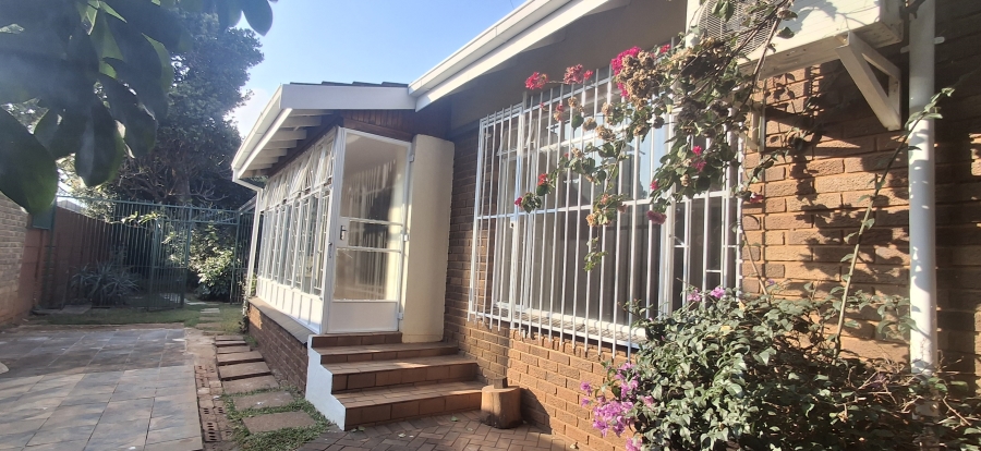 5 Bedroom Property for Sale in Florauna Gauteng