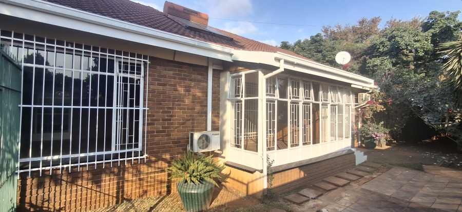 5 Bedroom Property for Sale in Florauna Gauteng