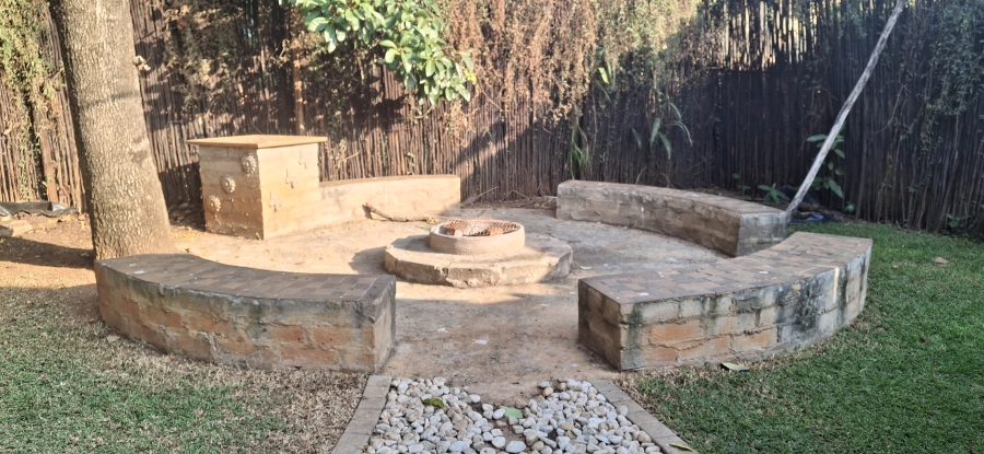 5 Bedroom Property for Sale in Florauna Gauteng