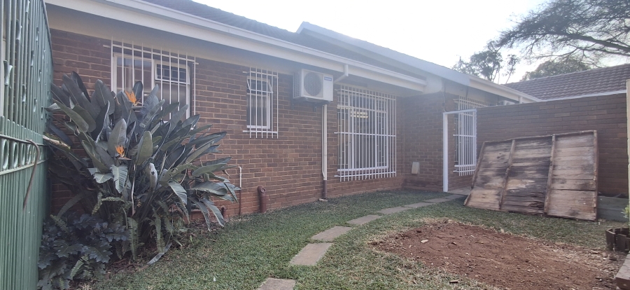 5 Bedroom Property for Sale in Florauna Gauteng