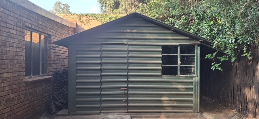 5 Bedroom Property for Sale in Florauna Gauteng