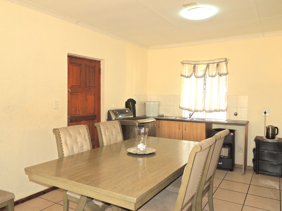 2 Bedroom Property for Sale in Willowbrook Gauteng