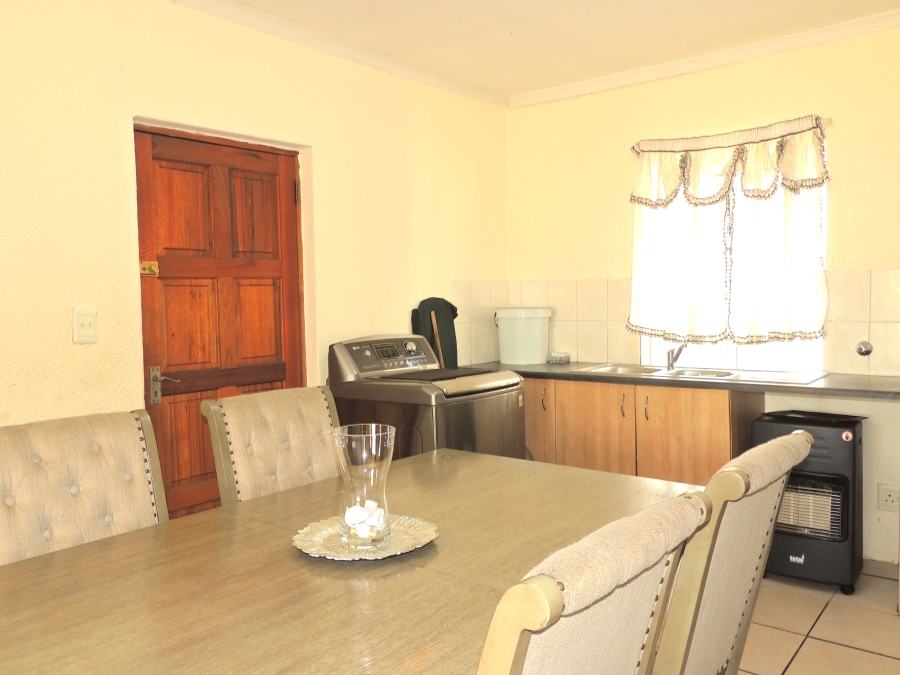 2 Bedroom Property for Sale in Willowbrook Gauteng