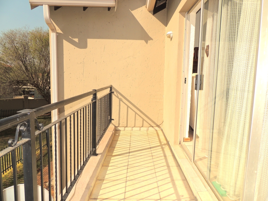 2 Bedroom Property for Sale in Willowbrook Gauteng