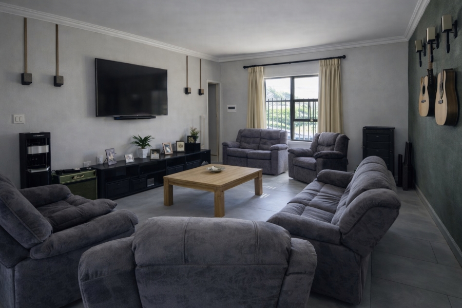 4 Bedroom Property for Sale in Beckedan Gauteng