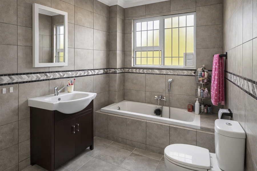 4 Bedroom Property for Sale in Beckedan Gauteng
