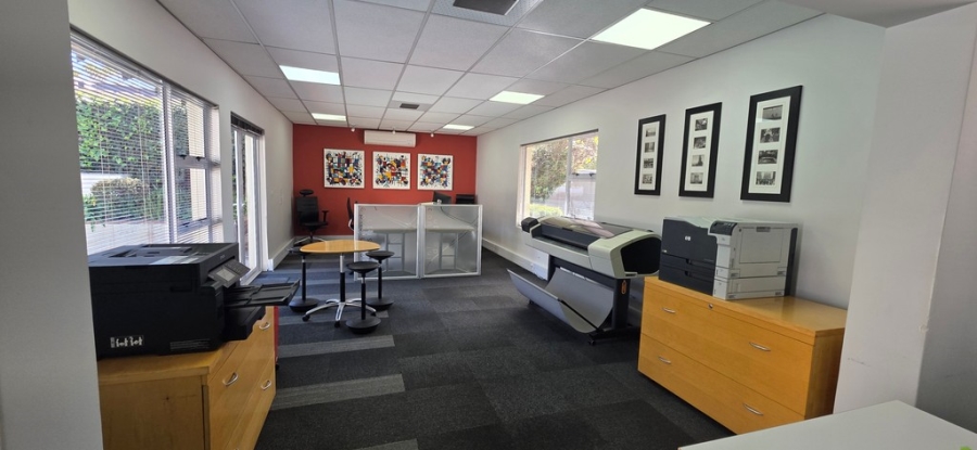 Commercial Property for Sale in Gallo Manor Gauteng
