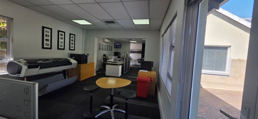 Commercial Property for Sale in Gallo Manor Gauteng