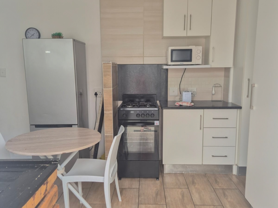 To Let 1 Bedroom Property for Rent in Parkhurst Gauteng