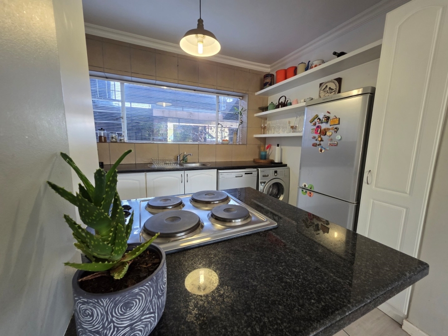 2 Bedroom Property for Sale in Robindale Gauteng