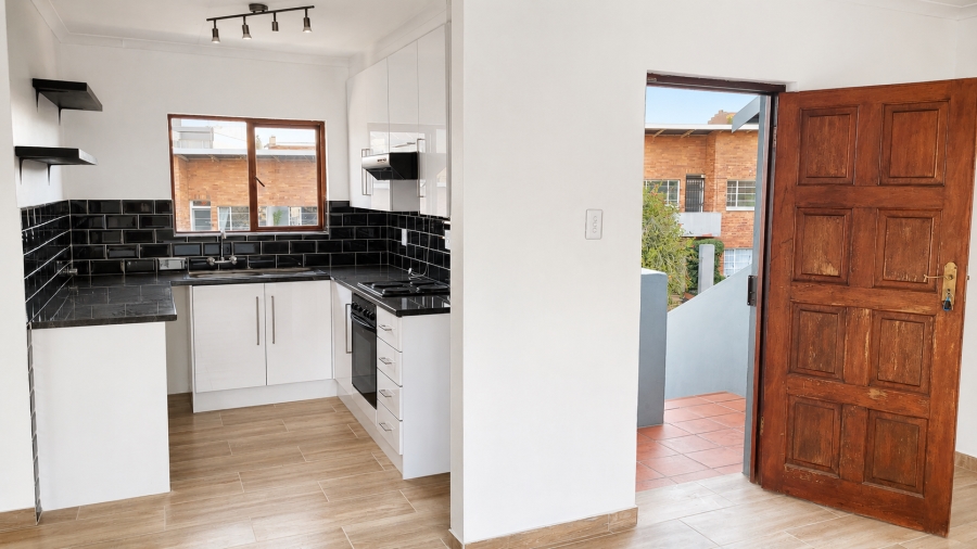 2 Bedroom Property for Sale in Linden Gauteng