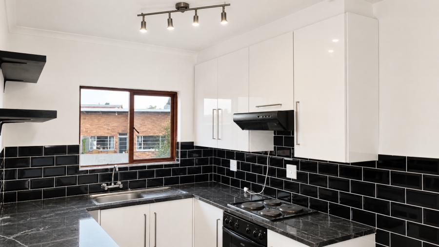 2 Bedroom Property for Sale in Linden Gauteng