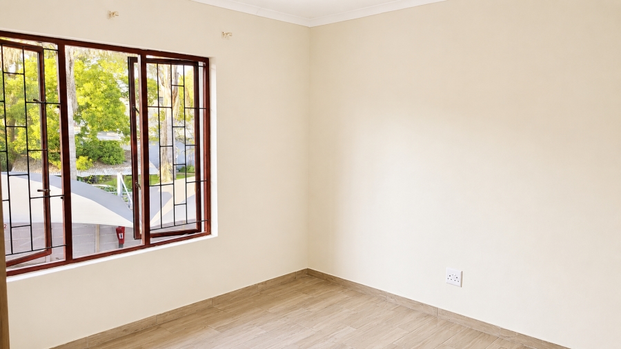 2 Bedroom Property for Sale in Linden Gauteng