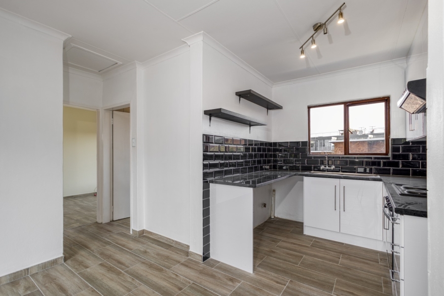 2 Bedroom Property for Sale in Linden Gauteng