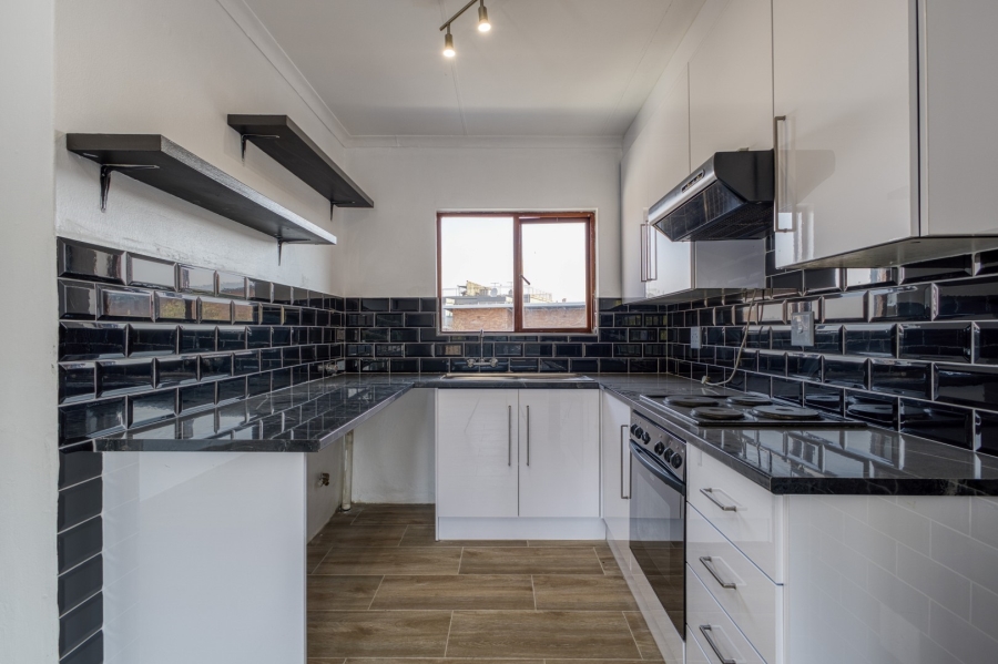 2 Bedroom Property for Sale in Linden Gauteng