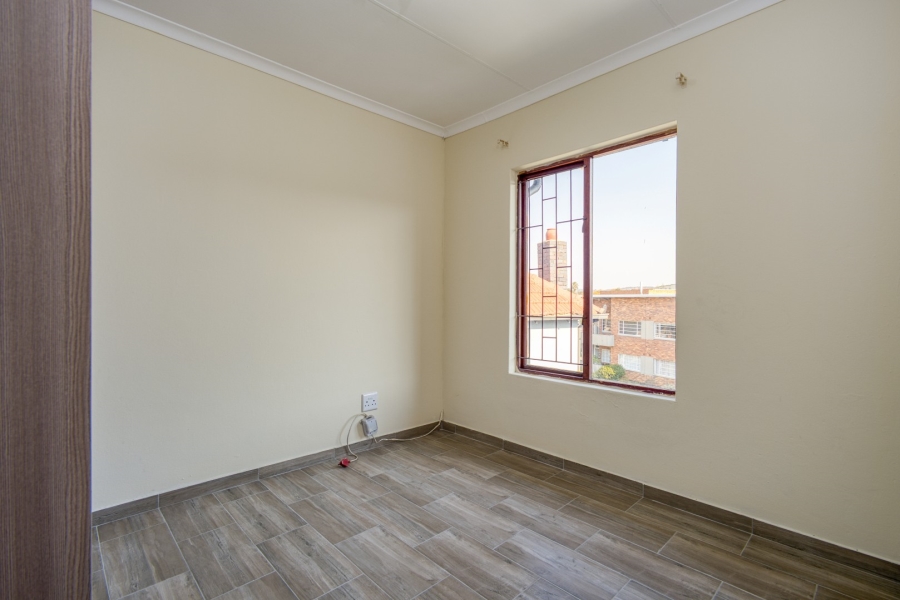 2 Bedroom Property for Sale in Linden Gauteng