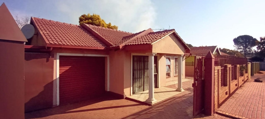 3 Bedroom Property for Sale in Philip Nel Park Gauteng
