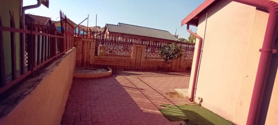 3 Bedroom Property for Sale in Philip Nel Park Gauteng
