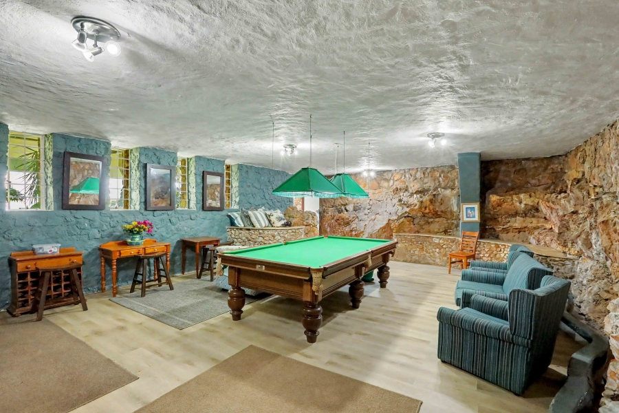 To Let 5 Bedroom Property for Rent in Bryanston Gauteng