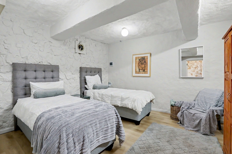 To Let 5 Bedroom Property for Rent in Bryanston Gauteng