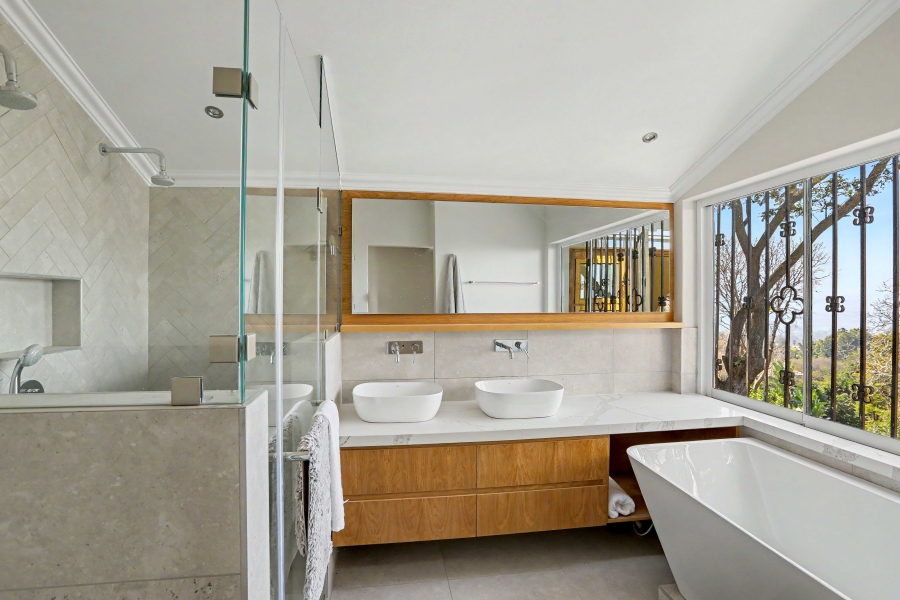 To Let 5 Bedroom Property for Rent in Bryanston Gauteng