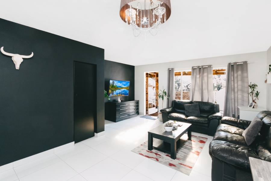 2 Bedroom Property for Sale in Sundowner Gauteng