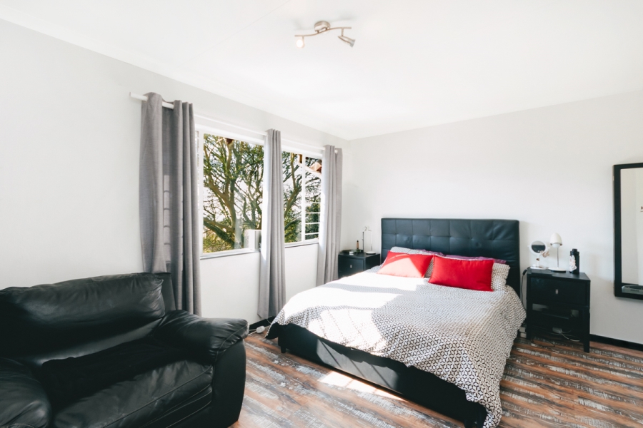 2 Bedroom Property for Sale in Sundowner Gauteng
