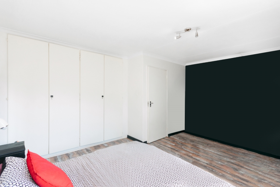 2 Bedroom Property for Sale in Sundowner Gauteng