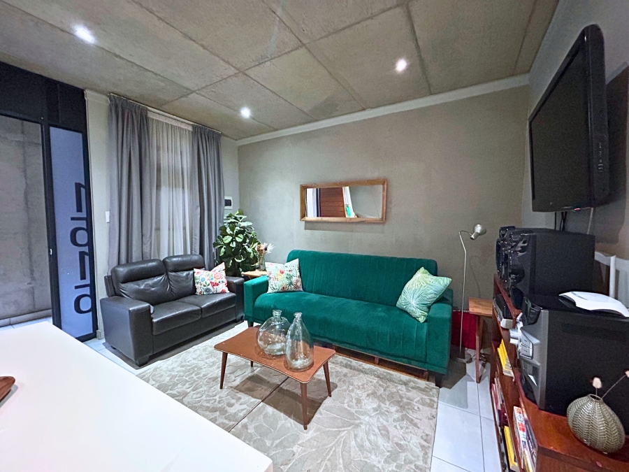 2 Bedroom Property for Sale in Brooklyn Gauteng