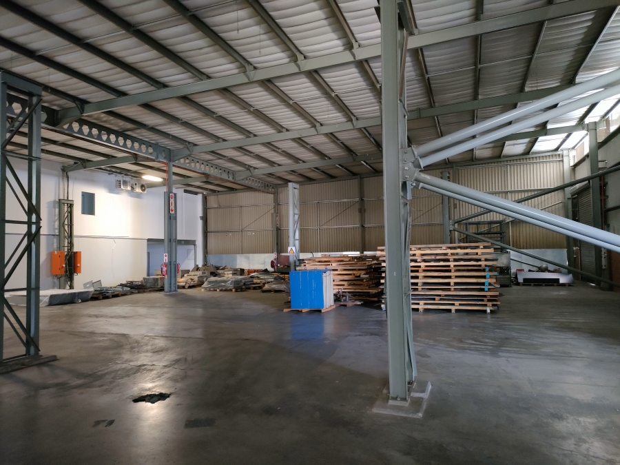 To Let Commercial Property for Rent in Strijdom Park Gauteng