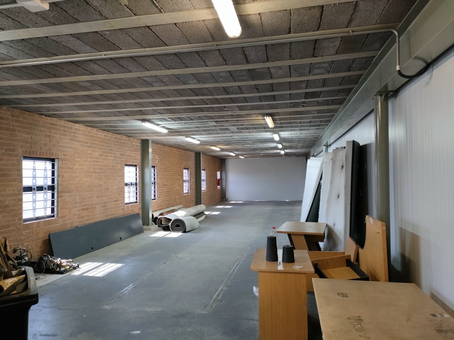 To Let Commercial Property for Rent in Strijdom Park Gauteng