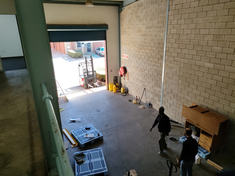 To Let Commercial Property for Rent in Strijdom Park Gauteng
